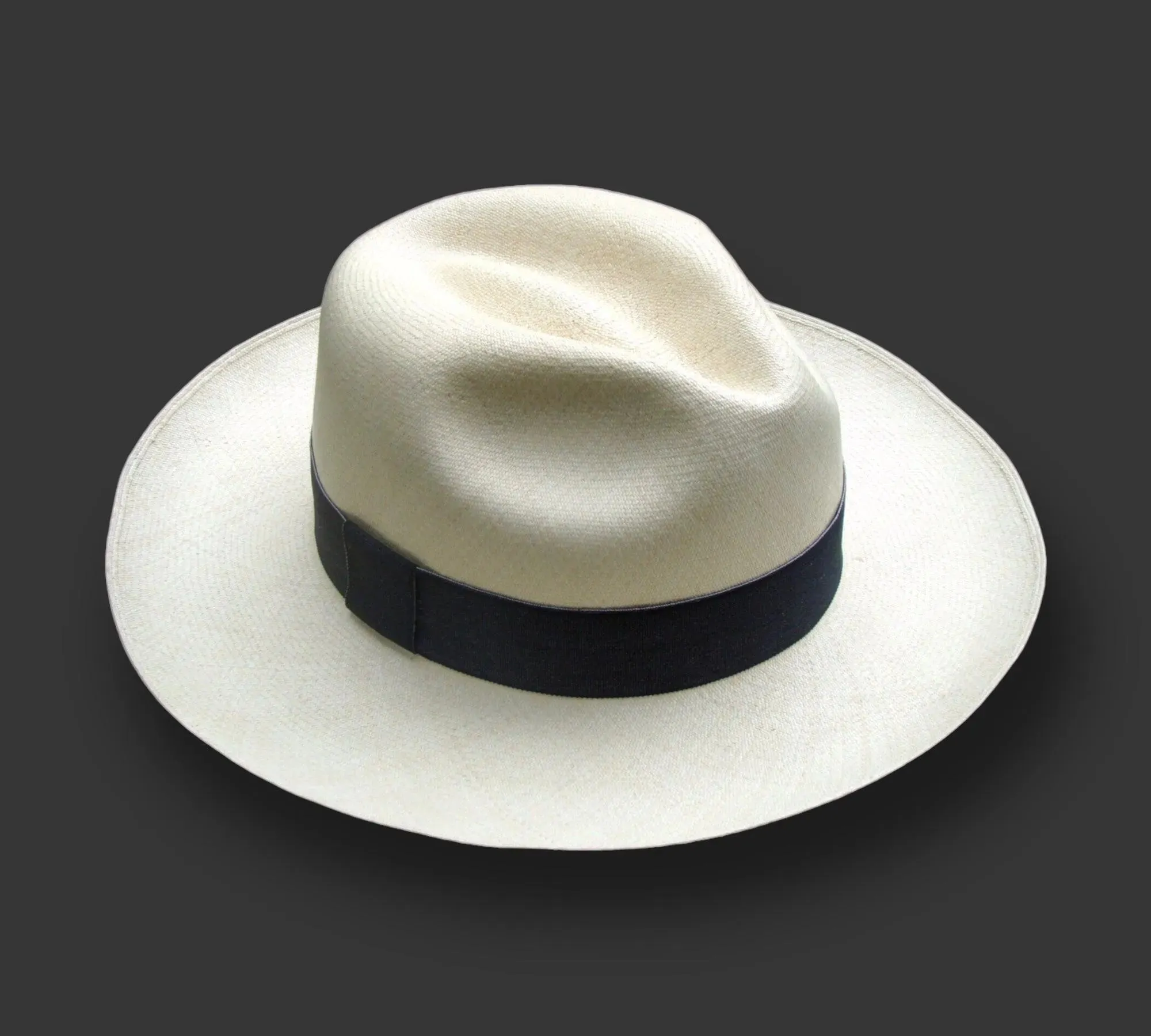 Panama Hat from Montecristi "Clásico" Fino fino