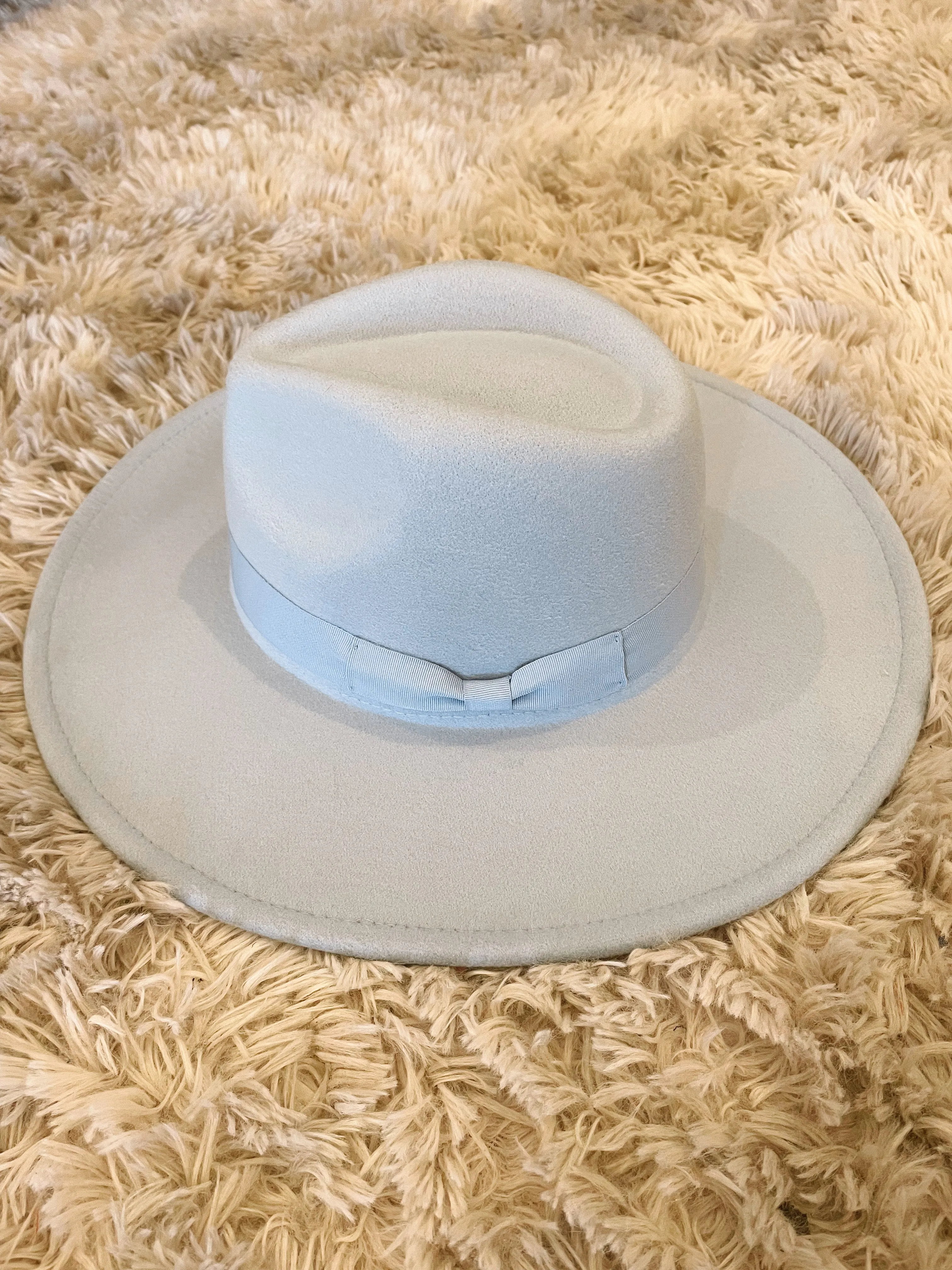 Trendy Wide Brim Side Bow Hat